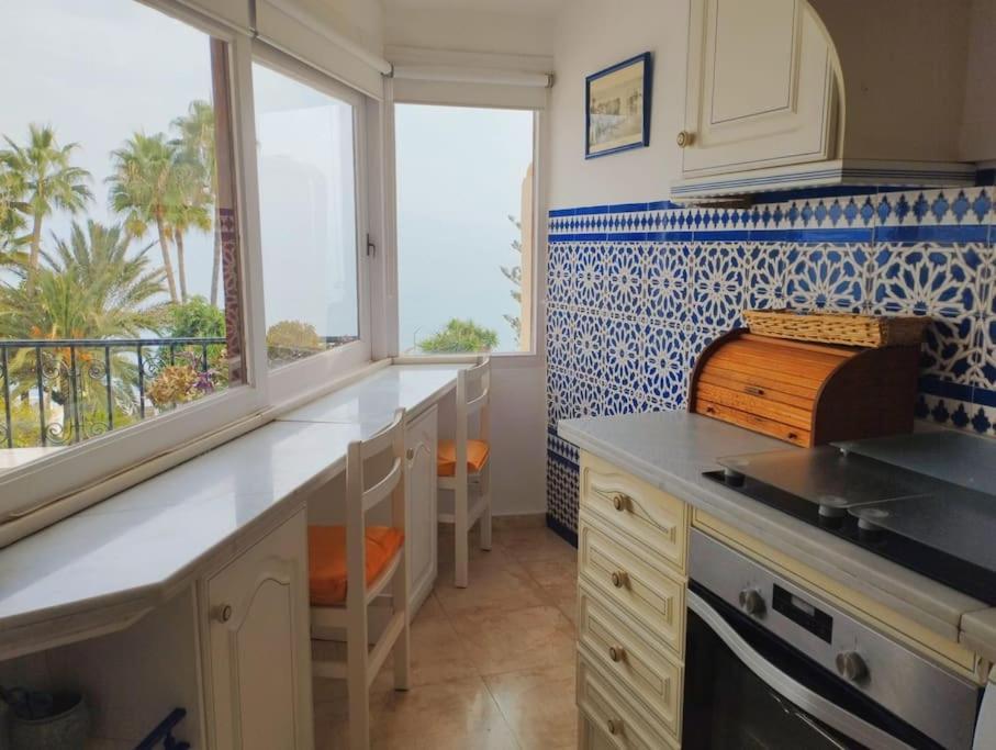 Beautiful 2 Bedroom In Calle Carabeo, เนร์คา ภายนอก รูปภาพ